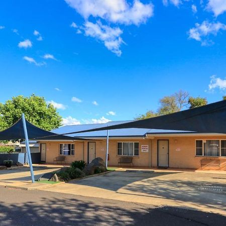 Edward Parry Motel And Apartments Tamworth Exterior foto