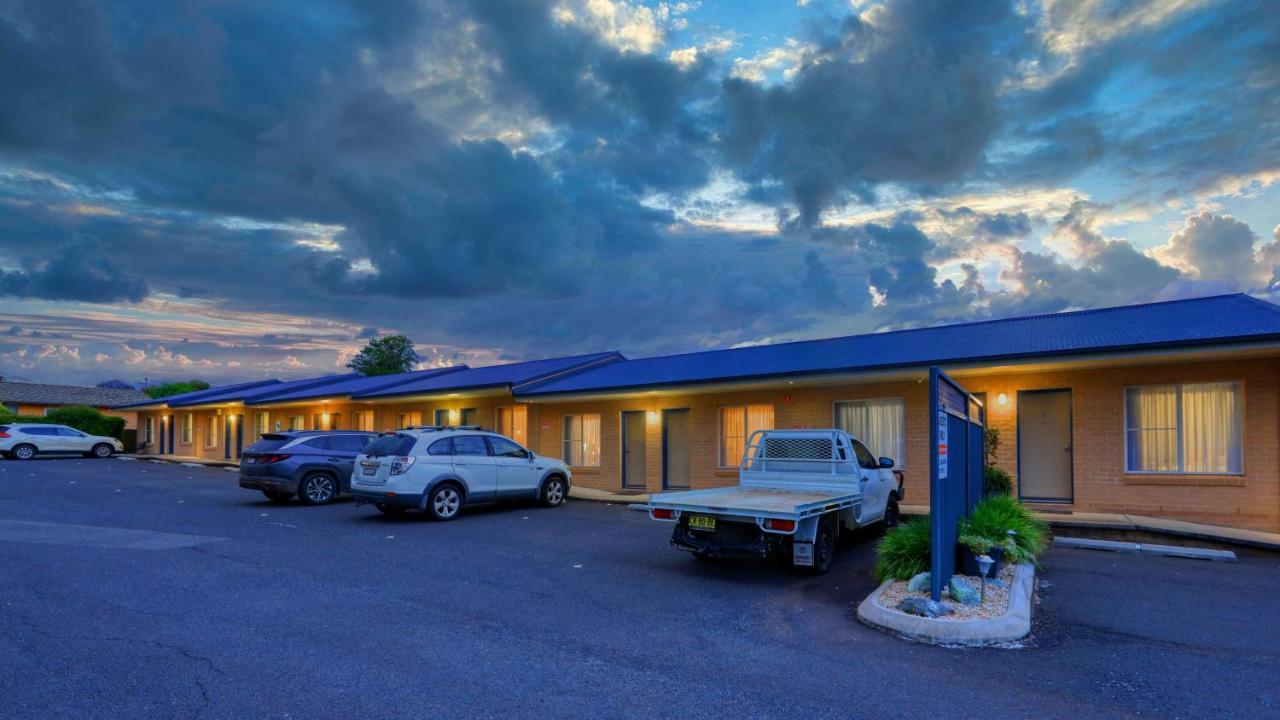 Edward Parry Motel And Apartments Tamworth Exterior foto