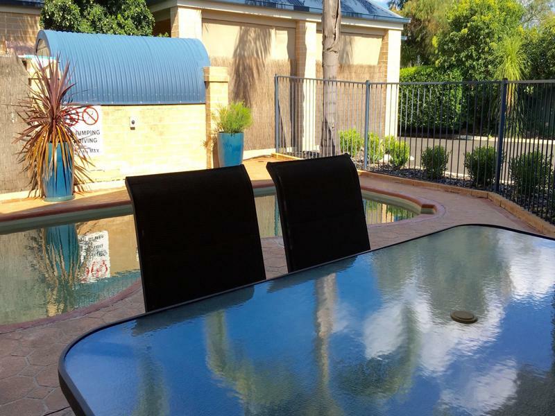 Edward Parry Motel And Apartments Tamworth Exterior foto